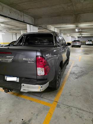 TOYOTA HILUX 2.8 D-4D TURBO DIESEL CD SRV 4X4 AUTOMÁTICO